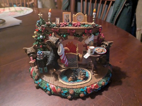 Danbury mint cozy christmas - a,