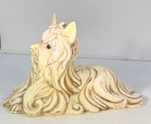 Kay finch ceramic - finch, yorkshire